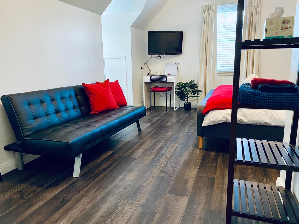 The Loft @ Denver East Maitland Экстерьер фото